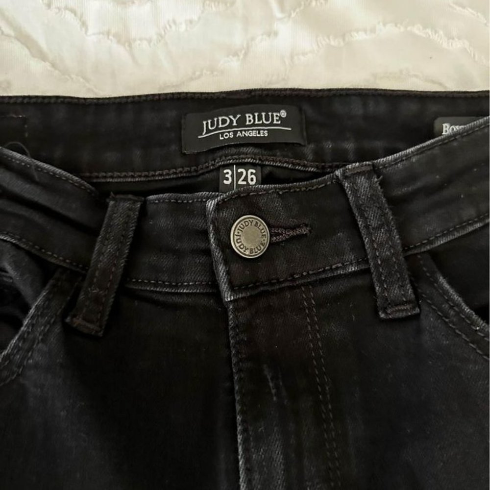Judy Blue Size 3 Distressed